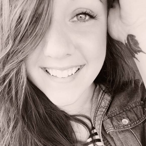 Meet your Posher, Rachel - Picture 1 of 1